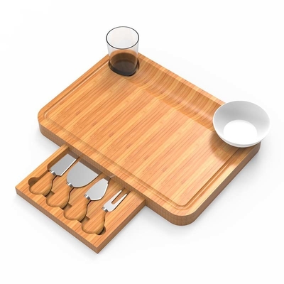 Tablero de queso de bambú rectangular con puente completo de cuchillos de queso y diseño